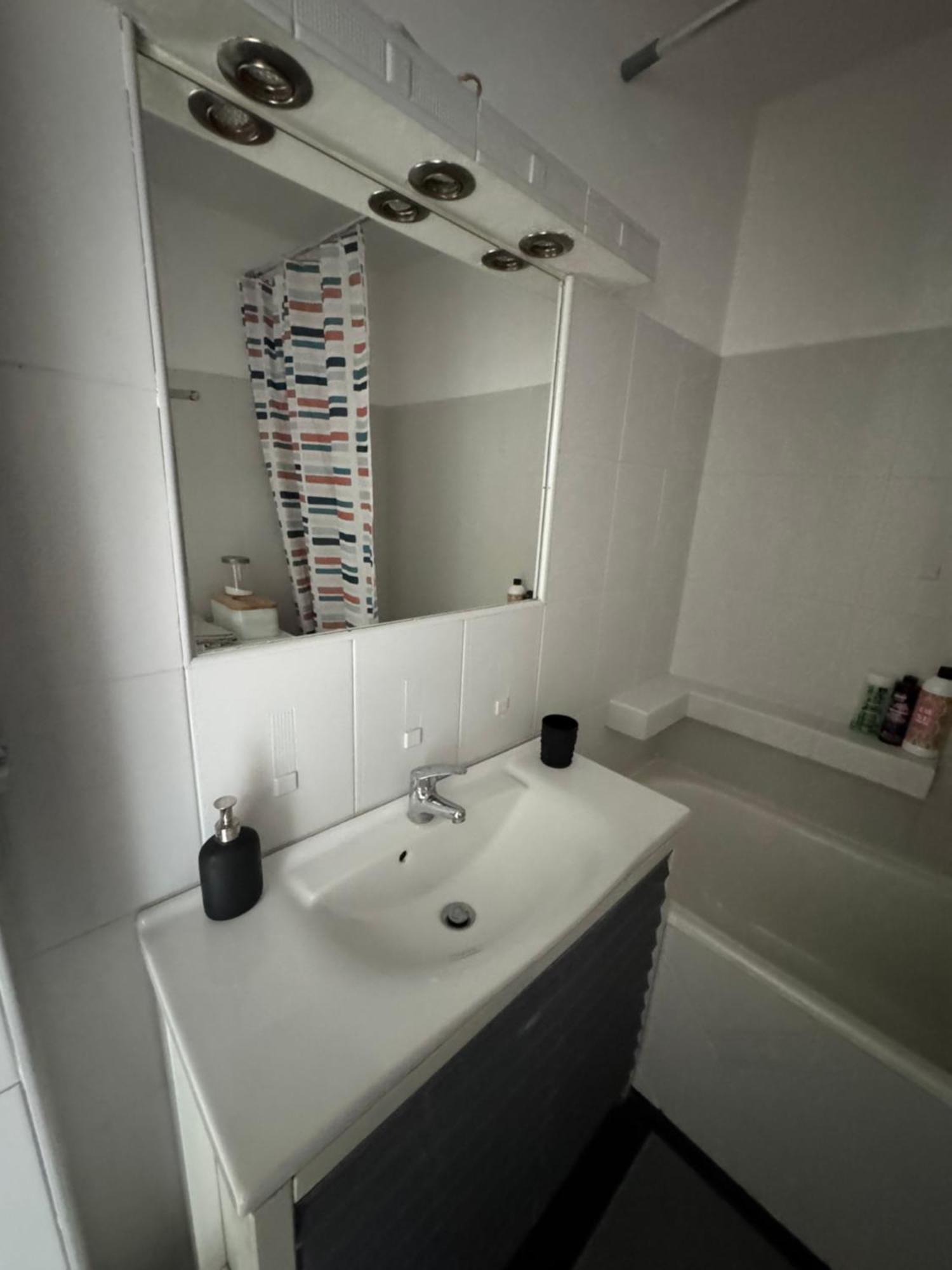 Ostoja Metro Brodno Apartment Warsaw